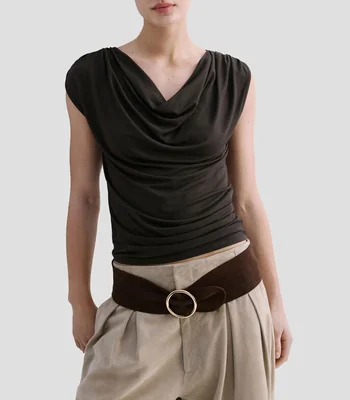 Playera cuello V sin mangas lisa Mujer