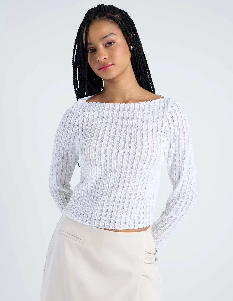 Top only cuello ojal