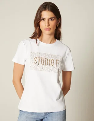 Playera manga corta Studio F Bordado FF cuello redondo para mujer