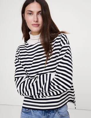 Playera manga larga cuello alto para mujer