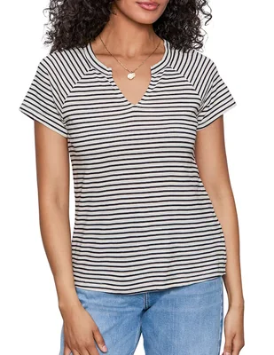 Playera manga corta Sanctuary cuello V para mujer