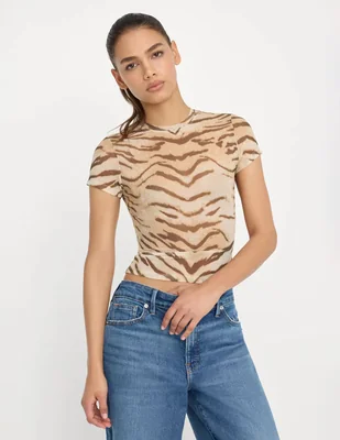 Playera manga corta cuello redondo para mujer