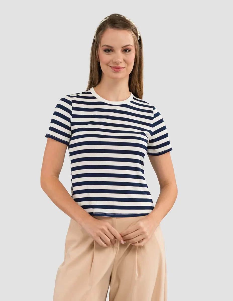 Playera manga corta Tattoo cuello redondo para mujer