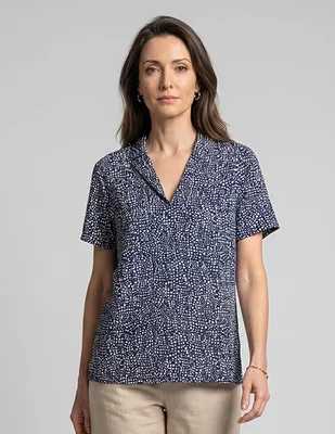Playera manga corta cuello V para mujer