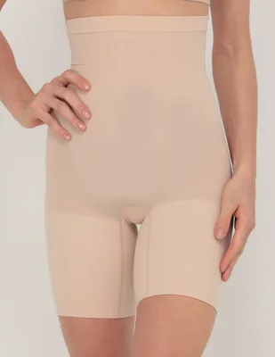 Faja tipo short Spanx con compresión media para mujer