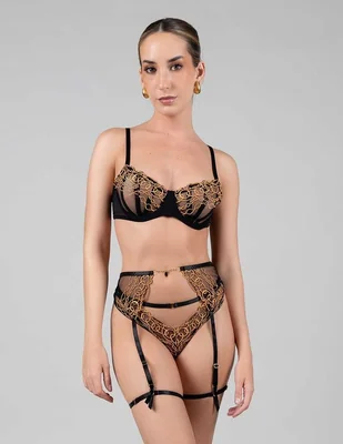 Set bra-panty-liguero Santa Diabla