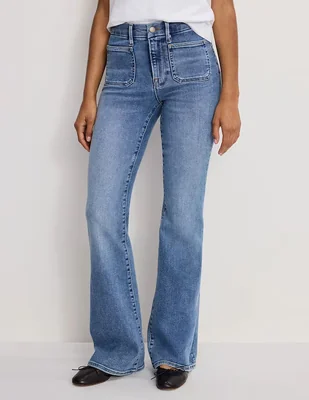 Jeans flare Good American para mujer