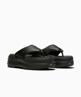 Sandalia Slip On Negros Converse Run Star Thong para Mujer de Piel