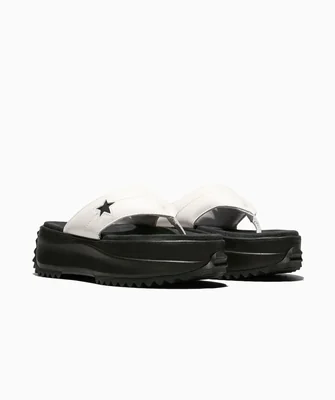 Sandalia Slip On Blancos Converse Run Star Thong para Mujer de Piel