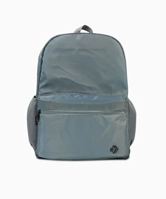 Mochila Converse BTS 25 Gris con un discreto logo inferior Star Chevron Unisex