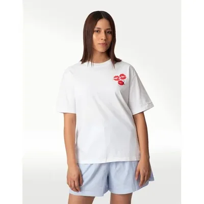 PLAYERA NIKE W J FLT SS GF GFX KISS