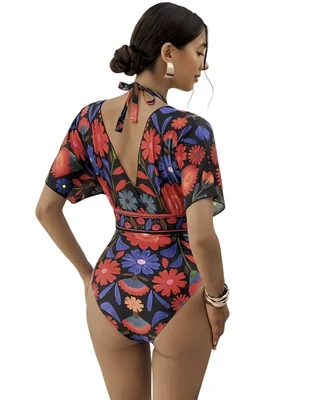 Traje de baño enterizo con estampado floral y escote en V con control abdomen