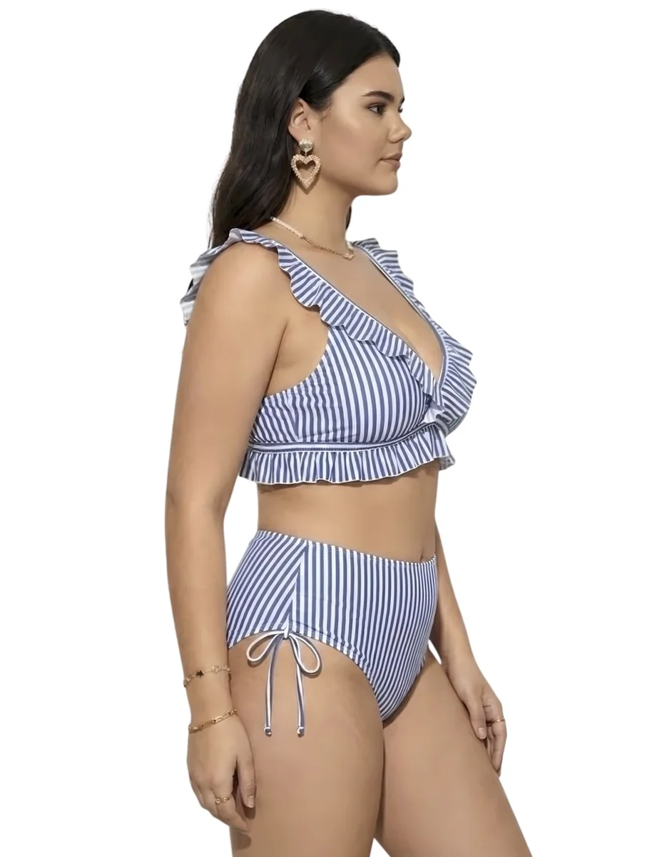 Bikini de dos piezas con rayas verticales y volantes