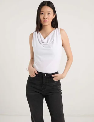 Blusa That's It sin manga para mujer