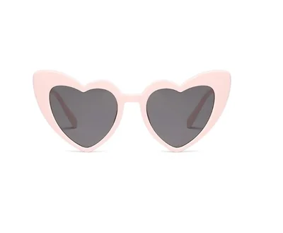 Lentes De Sol Valeria Corazón Oversize Rosa Claro.