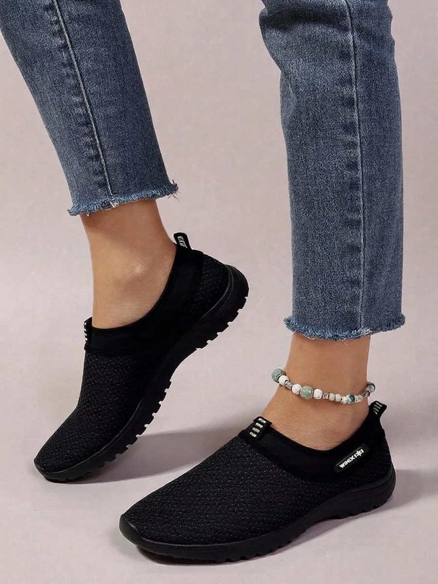 Zapatos deportivos slip-on de malla transpirable