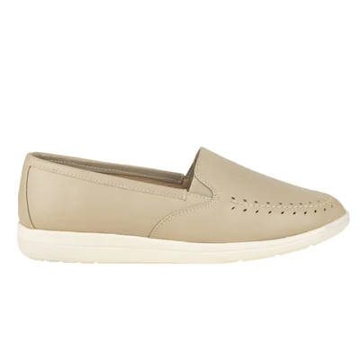 Mocasín Slip On Mujer Capricho 72036 Nude Confort Ancho Piel