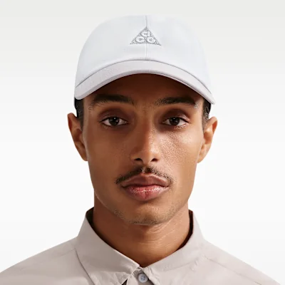 Nike ACG Club
