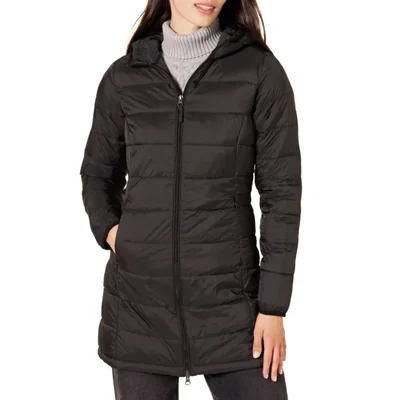 Acolchado ligero resistente al agua Coat Amazon Essentials