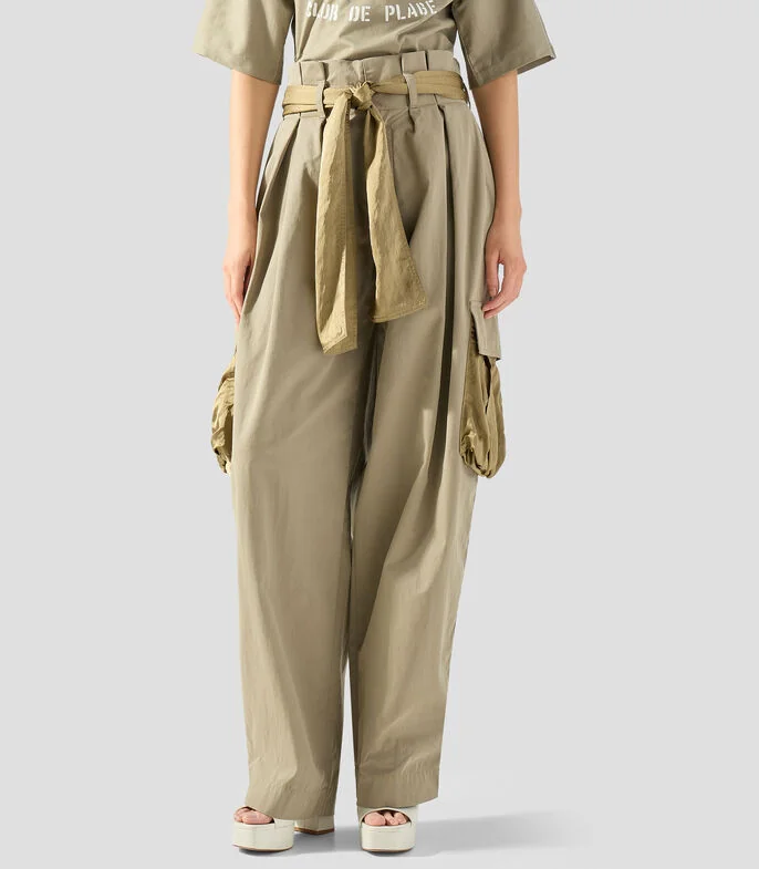 Pantalón casual Mujer