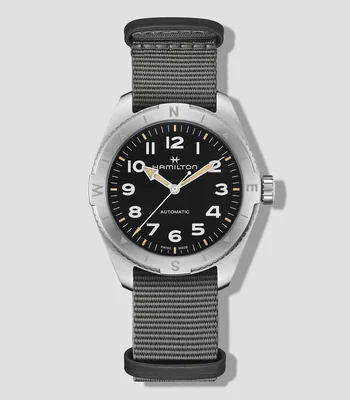 Reloj Unisex Khaki Field casual plateado, negro