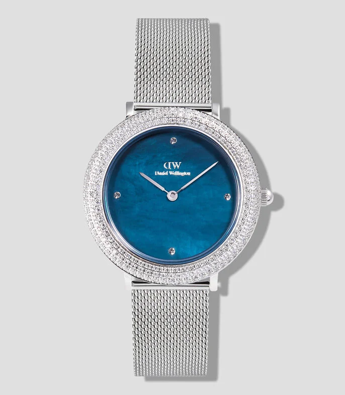 Reloj para mujer Bezel casual plateado