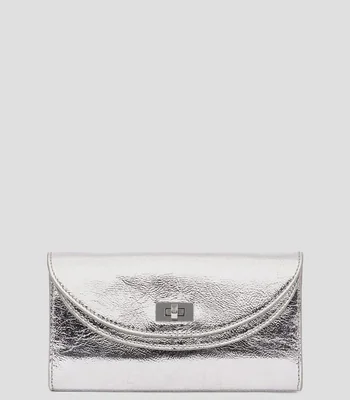 Bolsa crossbody lisa con detalle texturizado Mujer