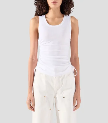 Playera cuello redondo sin mangas lisa Mujer