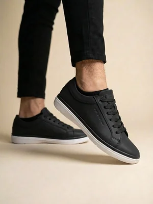 Tenis casuales para hombre  con suela blanca