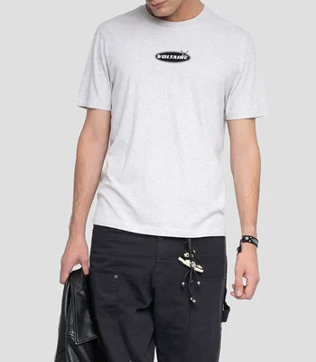 Playera de cuello redondo y manga corta con estampado Hombre