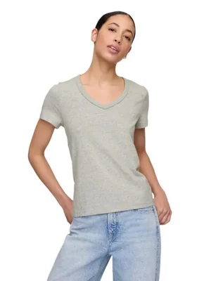 Playera GAP cuello v talla M