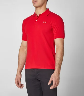 Playera tipo polo de manga corta con corazon bordado Hombre