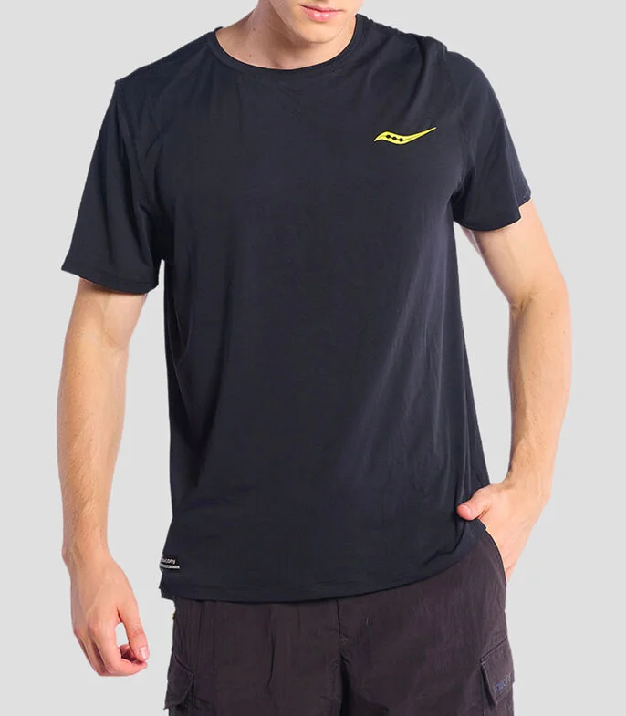 Playera para correr Endorphin cuello redondo manga corta con microdiseños Hombre