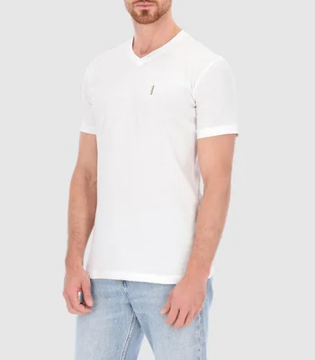 Playera Cuello V Manga Corta Hombre