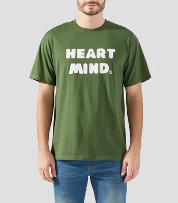 Playera cuello redondo manga corta Heart con estampado Hombre