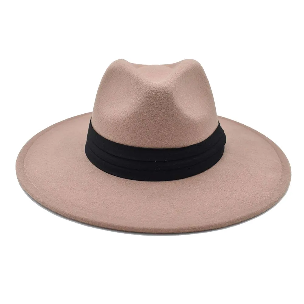 Sombrero de fieltro color beige con cinta