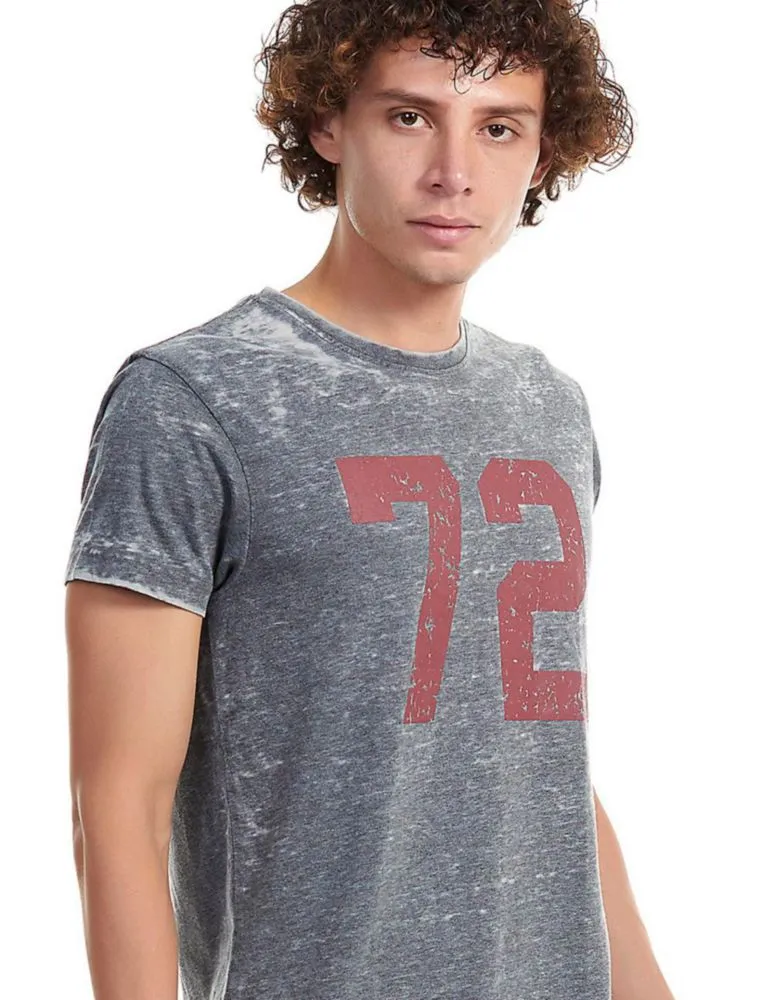 PLAYERA CON ESTAMPADO "SINCE 72" BUFFALO DAVOD BITTON