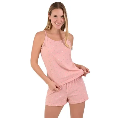 Pijama de short y playera rosa clarito con estampado de corazones, con playera de tirantes para dama
