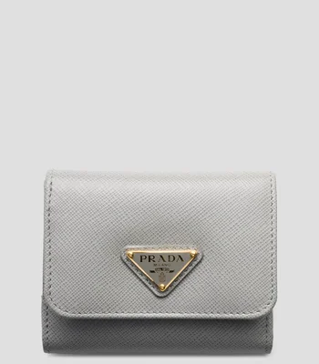 Cartera en piel con detalle texturizado Mujer