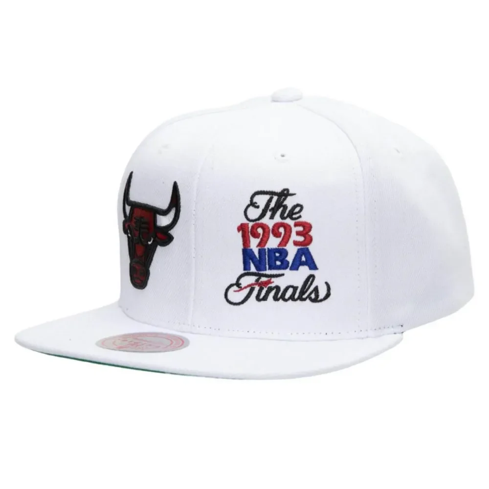 Gorra Mitchell & Ness Chicago Bulls CBUWHIT