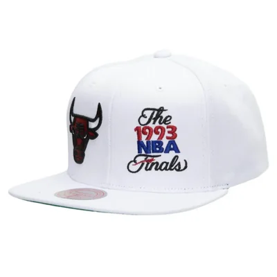 Gorra Mitchell & Ness Chicago Bulls CBUWHIT