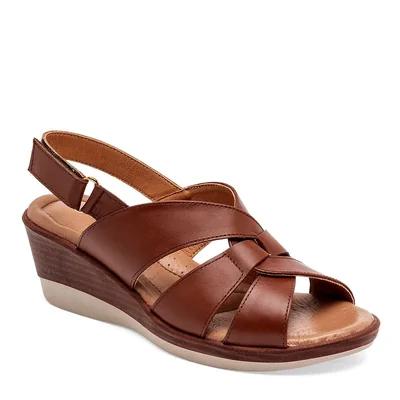 Cruz Shoes Sandalia para mujer camel, código 126045-E