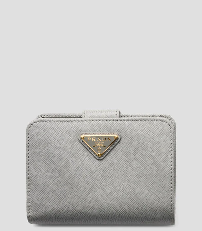 Cartera en piel con detalle texturizado Mujer