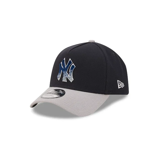 New York Yankees MLB Two Tone Soft Logo 9FORTY A-Frame Snapback