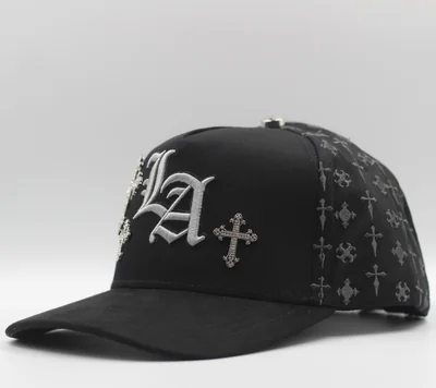 Gorra Trucker Negra con Bordado LA y Cruces