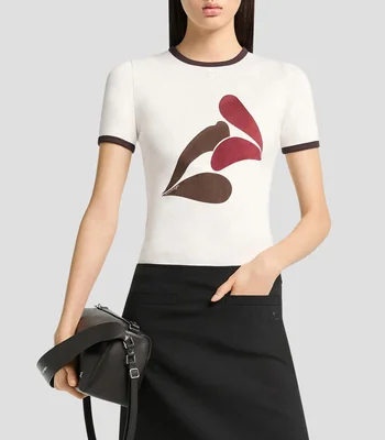 Playera cuello redondo manga corta estampada Mujer