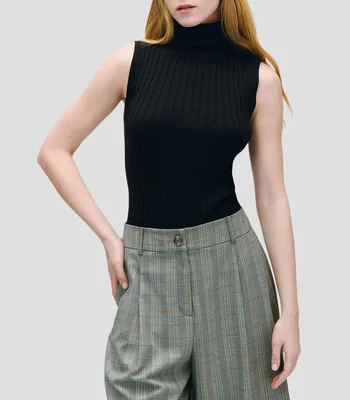 Top Tejido Canalé Negro Manga Sisa Cuello Tortuga Mujer