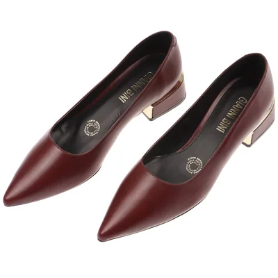 Zapato Puntal Tacón Bajo Gianni Bini para Mujer