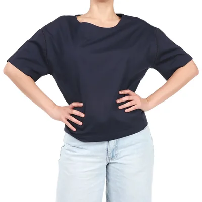 Playera Básica Costuras Bordadas Arqueology para Mujer