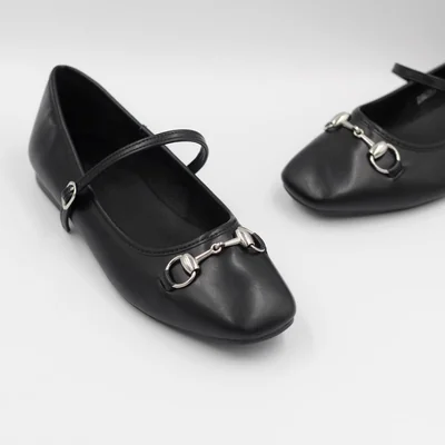 Flats Mary Jane con Hebilla Decorativa